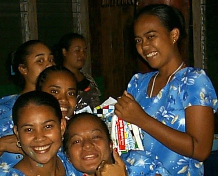 Joanne, Leesen, Leilani, Elterina. Lona and Emliana at the back