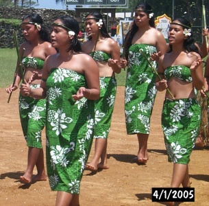 Kosraen dancers