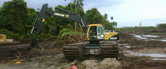 Sinoway amphibious swamp excavator